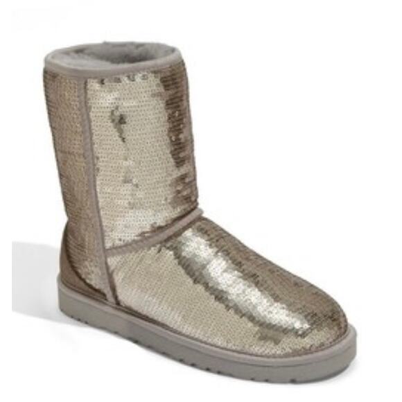 UGG Australia Classic Short Sparkles Boots Gold Silver Sequin Shearling Size 6 - Picture 1 of 10
